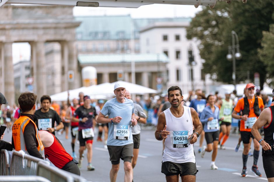 City Offers 350 Free Marathon Finish Line Grandstand Tickets